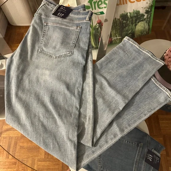 NWT Gap Men's Slim Soft Wear 36x32 Light Denim Mens Jeans - Picture 3 of 9